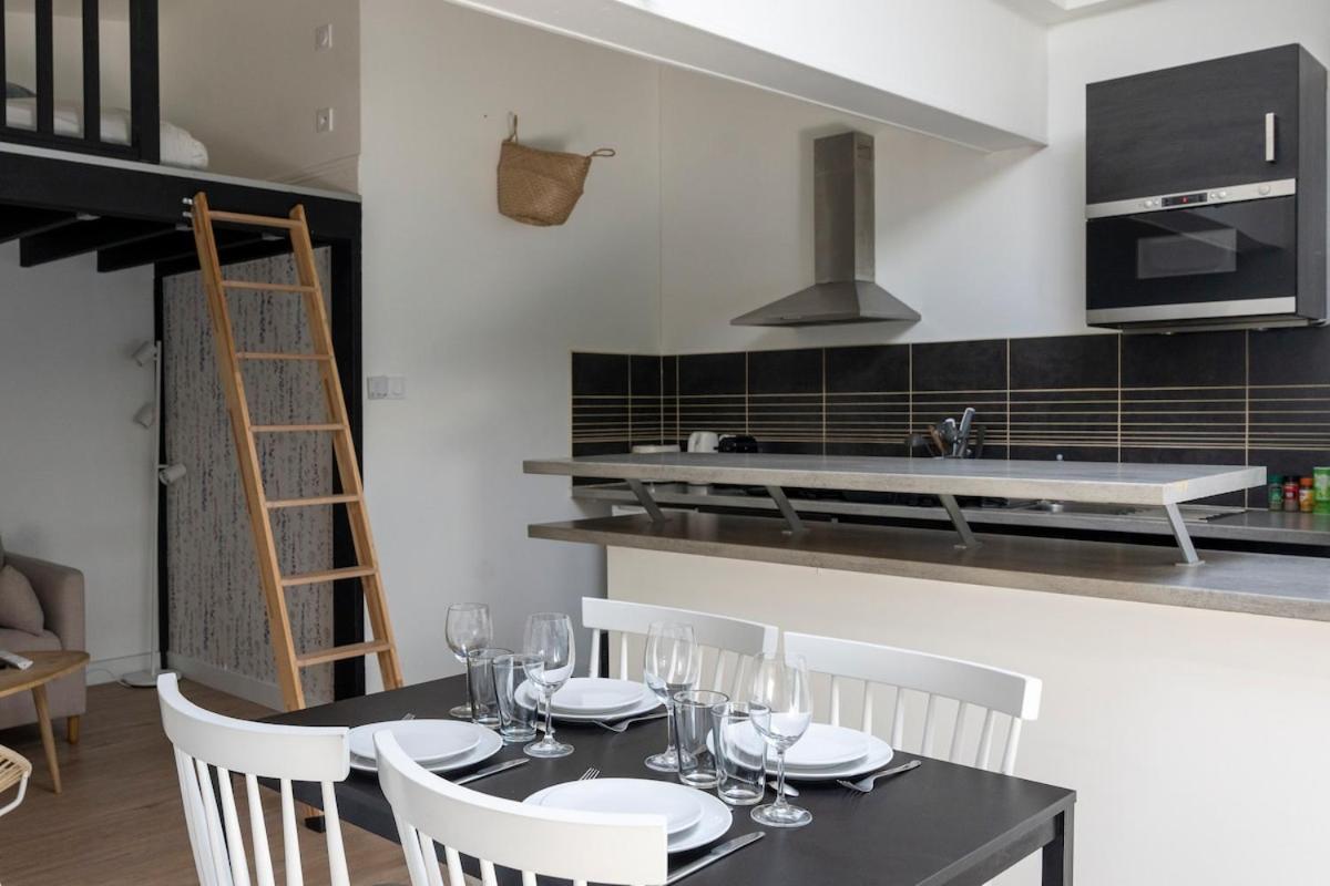 Proche Place Saint-sauveur Appartement *